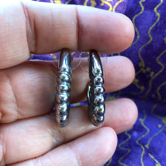 Vintage Silver Tone Pierced Earrings - Picture 2 of 2